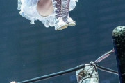 外国人「日本の女子プロレスは凄い、こんな光景が見れるんだぜ」