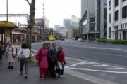 日本人の温かすぎる気遣いに外国人感動　家族写真のために40人が待ってくれる