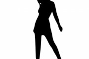 「美しさに心奪われる…」クイーン・オブ・ザ・ダークと呼ばれる黒人女性モデルが注目を集める