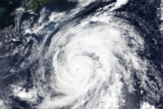 【韓国の反応】台風19号「非常に大きく強い」韓国人「被害なく通り過ぎますように」