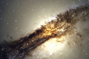 銀河の中心にある超大質量ブラックホールの正体は宇宙船でワープ可能なワームホール、天文物理学者が主張