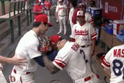 【海外の反応】大谷翔平さん、チームメイトに危害を加えてしまう「俺もやられたい…」