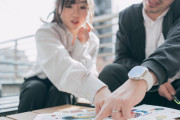 日本女性「おじさんがやって来てコレを披露された」→一歩間違うと犯罪だけど面白いｗｗｗ【タイ人の反応】