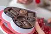 外国人「日本のチョコレートは自国と比べてどう？美味い？それともマズイ？」
