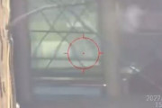 海外「アメリカの銃撃犯が銃を乱射する様子を自ら撮影したようだ」