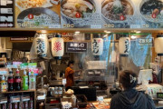 外国人が日本のワンオペ飲食店に遭遇してしまう「手伝ってあげたかった…」