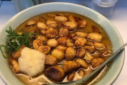 外国人「群馬県でニンニク50個ラーメンを食べたので見てくれ！」