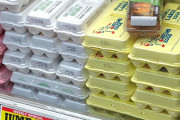 「卵1パックが1000円！」米国で高騰する卵の価格に対する海外の反応