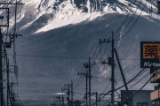 外国人「富士山と日本の街並みという美しい風景が撮れたので見てくれ！」