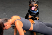 【海外】「“醜いモンスター”から我が子を守る母、愛犬ロットワイラーの真実とは？」