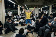 海外「なんで中国の人って順番守らないの？」←「昔の話だし東京やNYもそうだ」否定する中国人とそれに反論する熱い展開に【海外の反応】