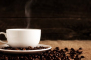 韓国の研究チームによって、コーヒーを一日2杯以上飲むと認知症誘発物質が減少することが判明！？
