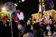 中国武漢市の新年カウントダウンの光景がこの世のものとは思えないｗｗｗｗｗｗ