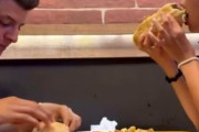 「ある意味で理想的なプロポーズだと思う…」とある男女の食事風景