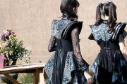 【海外】BABYMETALの未発表の舞台裏の映像について