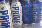 【海外】「日本で売れるとでも？」日本に初登場したローガン・ポールが手掛けるエナジードリンクに海外から驚きの声