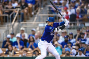 大谷翔平が折れたバットを見つめる様子に全米騒然！←「イチロー並みのバット愛」「顔芸面白い」（海外の反応）