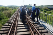 韓国人「わあ！100年前の日帝時代の鉄道だ！」北朝鮮の鉄道の近況、時速10kmも…
