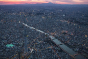外国人「日本は人口密度高いのにコロナの死者少なすぎじゃない？」
