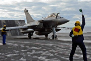 海外 「フランスの伝統的な退却」フランス、NATO海軍作戦への参加を一時中断