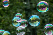 【海外】知っておくべき！バブルの意外すぎる科学的事実10選