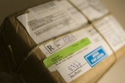 海外「日本からの荷物がアメリカに届かないんだけど・・・」国際スピード郵便の遅延を心配する外国人の投稿