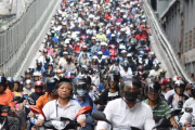 台湾人「なんで日本人は満員電車に乗るの？台湾みたいに原付乗ればいいのに」　台湾の反応