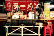 海外「このおじいちゃんの作るラーメンが食べたい！」屋台のラーメンってなぜか魅力的だよね