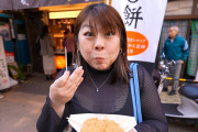 海外「作ってる人の笑顔も素敵！」日本の食べ歩きグルメ映像に興味津々