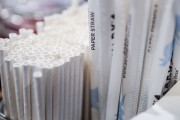 外国人「日本も脱プラスチック化に向けて動き出したらしい」