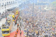英2部リーズ優勝パレードの様子が現地で話題に【海外の反応】
