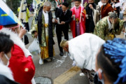 【韓国の反応】ビールを飲んで自撮り…マスクを外して成人式をする日本