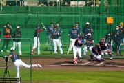【海外の反応】村上宗隆がダルビッシュから豪快アーチ「一瞬、大谷かと思った」