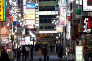 日本が罰則付き休業要請を検討し始めて海外びっくり仰天！（海外の反応）