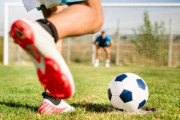 外国人「どうしてアメリカではサッカーの人気が無いの？」