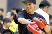 【海外の反応】井上尚弥「バムが時間をかけるなら自分はフェザーに移る」ファン「どっちにしろ美味しい」