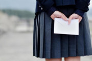 海外「尊い！かわいい！恋してまう！！」初デートでの日本人女子からの贈り物に萌える外国人たち