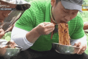 韓国人「韓国式麺の食べ方がこちら‥」韓国人の食べ方は日本とは違うの？　韓国の反応