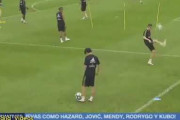 久保のプレシーズンツアーにおける一挙手一投足が海外でも大きな話題に