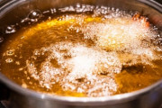 韓国人「日本のからあげグランプリで3年連続金賞を受賞した食べ物」