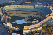 ドジャースがファンに訴えられた理由にMLBファン騒然！←「滅茶苦茶だろ」（海外の反応）