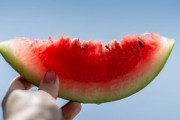 イタリア人のイラストレーターが描くハイクオリティな３Dアート！「本物よりリアル！」「スイカ食べたくなったw」海外の反応