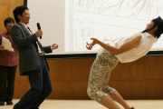 外国人「日本にはジョジョ立ちという文化があるらしいぞ」