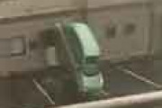 海外「日本でも起こり得るのか！」 福島県で発生した車も吹っ飛ぶ威力の突風に外国人も驚愕