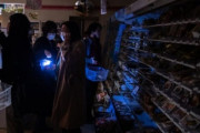 【韓国の反応】「明かりの消えた日本」300万世帯が大規模停電の危機…節電呼びかけ。韓国の反応「日本はこれから逆に開発途上国になる。IT強国の韓国も電気が無ければ終わり。」
