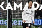【海外の反応】「日本のメッシを..」鎌田大地の争奪戦がプレミアでぼっ発!?現地サポから獲得を求める声が続出！