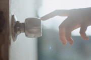 住人「なんか秘密の部屋を発見したｗｗｗｗｗｗ」