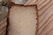 外国人「外側だけ食感が違う豆腐に出会った、これどうやって作るんだ？」