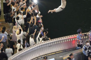 道頓堀に飛び込む阪神ファンのアレ、海外でも話題になってしまう