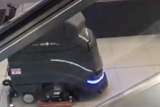 ロボットに仕事が奪われる時代がくる。自分の仕事が奪われる瞬間を目撃する男。海外の反応